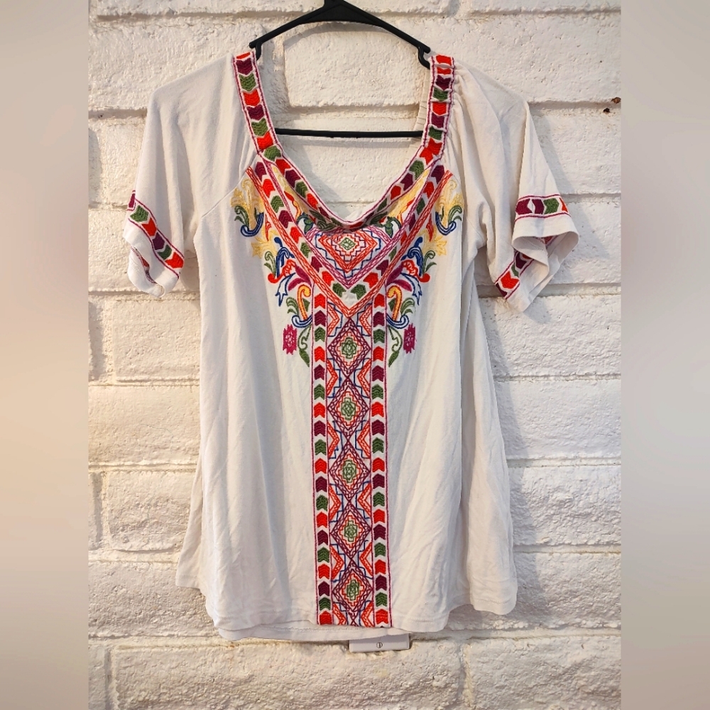 Boston Proper Women's Traditional Embroidered Short Sleeve Blouse